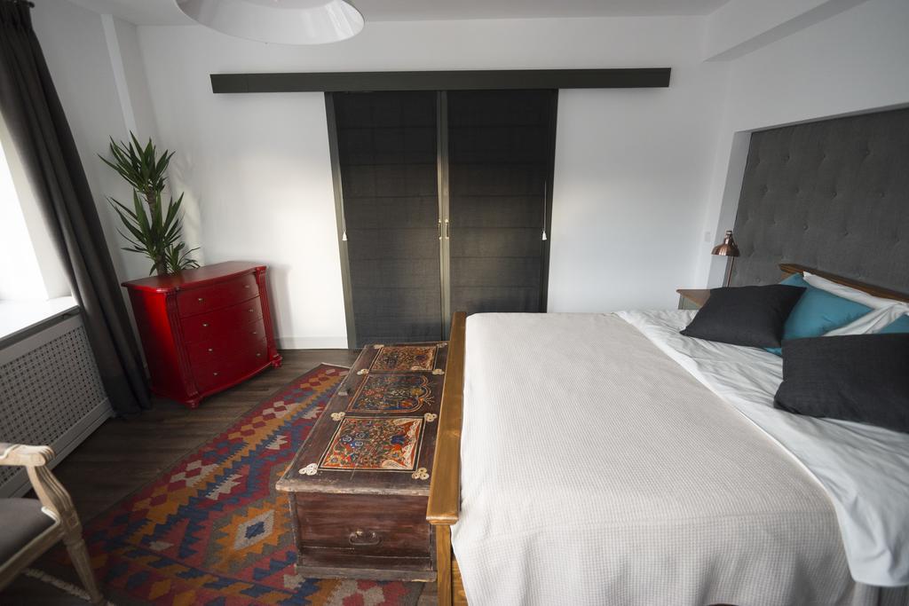 Bohemian Old Town Boutique Apartment บูคาเรสต์ ภายนอก รูปภาพ
